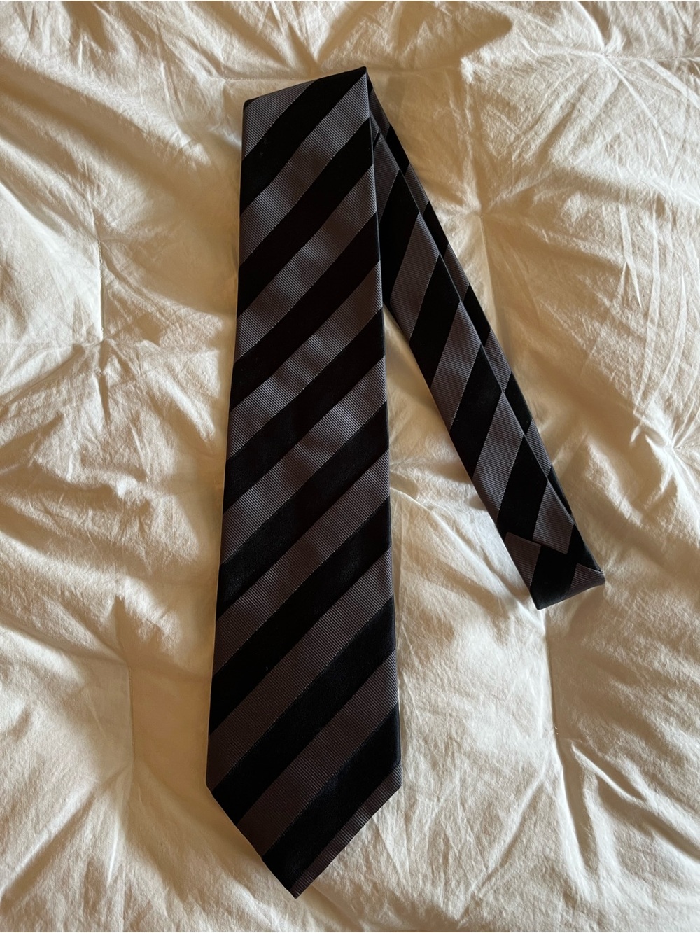 Hugo Boss Black Gray Striped 100% Silk Tie Made in Italy